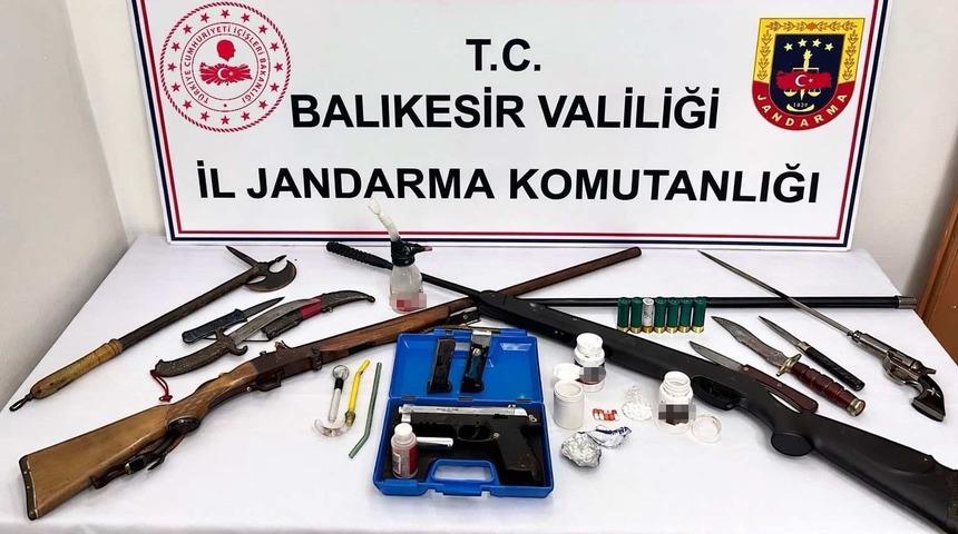 Balıkesir'de uyuşturucu operasyonu: 52 adrese eş zamanlı baskın