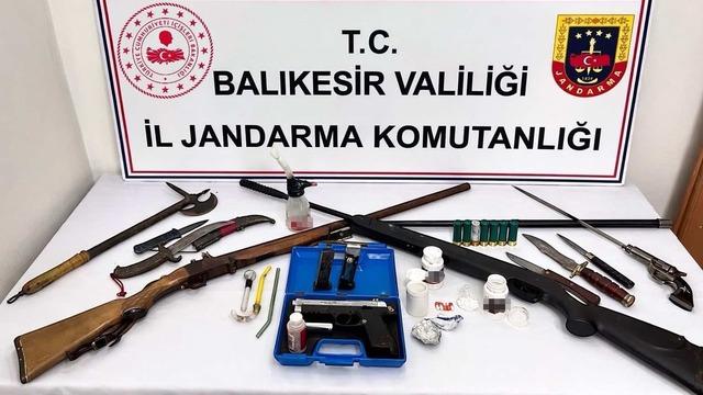 Balıkesir'de uyuşturucu operasyonu: 52 adrese eş zamanlı baskın