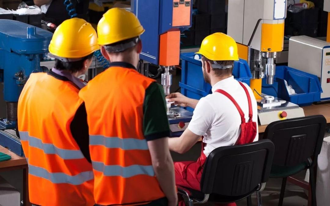 Diplomanın pabucu dama: &Uuml;niversite mezunlarından fazla kazanıyorlar! O meslekler altın madeni niteliğinde 2