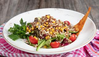 Sahurda yumurtayı unutun: 16 saat tok tutan besin ortaya &ccedil;ıktı