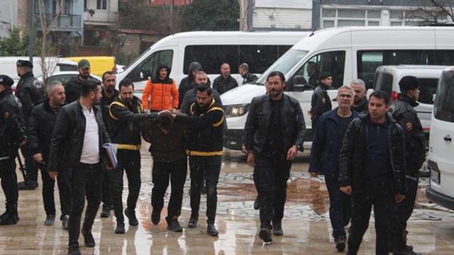 Aydın'da evlerinde ölü bulunan çiftin cinayet şüphelisi hurdacı adliyede