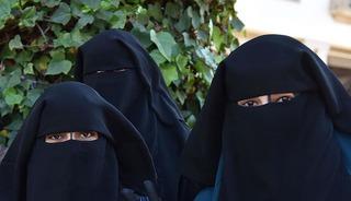 İspanya'dan dikkat &ccedil;eken 'burka ve pe&ccedil;e' kararı!