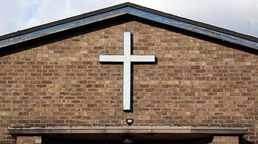 İngiliz piskopos, cinsel saldırı iddiaları nedeniyle g&ouml;zaltına alındı