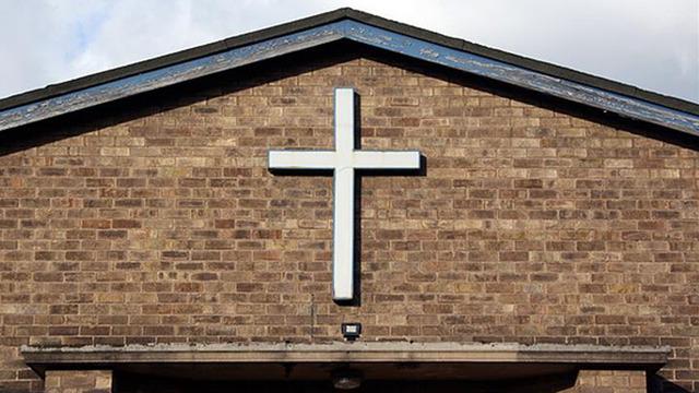 İngiliz piskopos, cinsel saldırı iddiaları nedeniyle gözaltına alındı