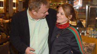 Naz Elmas'a kameralar önünde ahlaksız teklif!