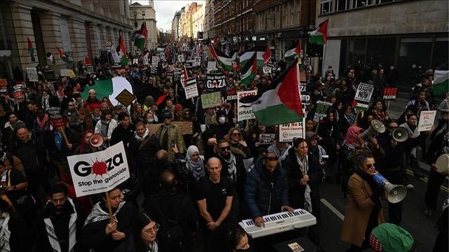 İngiltere'de 1000'den fazla belediye meclis üyesi Filistin'e destek bildirisine imza attı