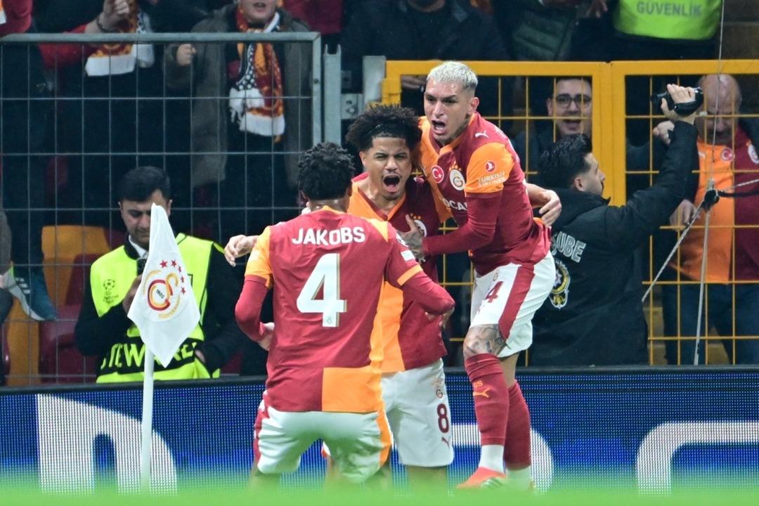 Galatasaray a b&uuml;y&uuml;k şok: Konyaspor a yenildi! Zirve fena karıştı 4