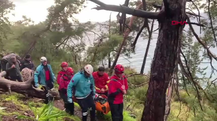 Yer: Muğla! Kayalıklardan d&uuml;şen gen&ccedil; kurtarıldı