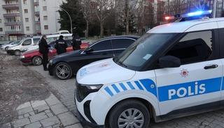 Malatya'da bı&ccedil;aklı kavga: 2 yaralı