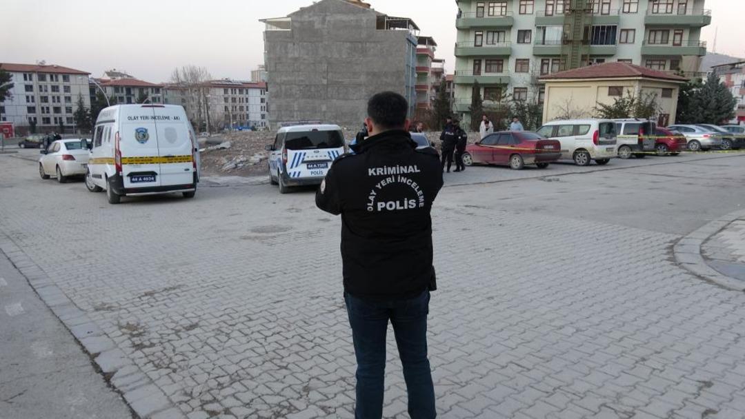 Malatya da bıçaklı kavga: 2 yaralı 2