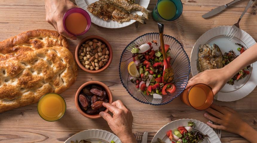 Kolay iftar men&uuml;s&uuml;! Ramazan'ın 4. g&uuml;n&uuml; iftar men&uuml;s&uuml; hazır...