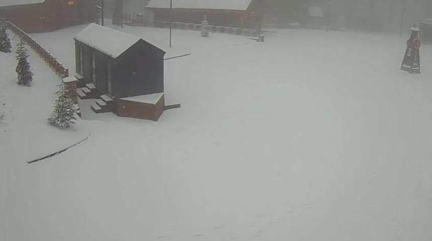 Kartepe&rsquo;de lapa lapa kar yağıyor