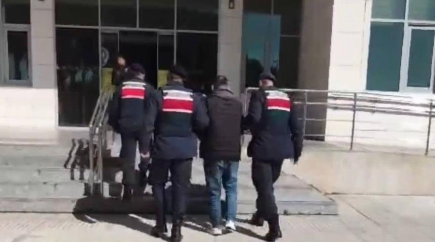 Adana&rsquo;da 10 milyon 110 bin ka&ccedil;ak makaron ele ge&ccedil;irildi