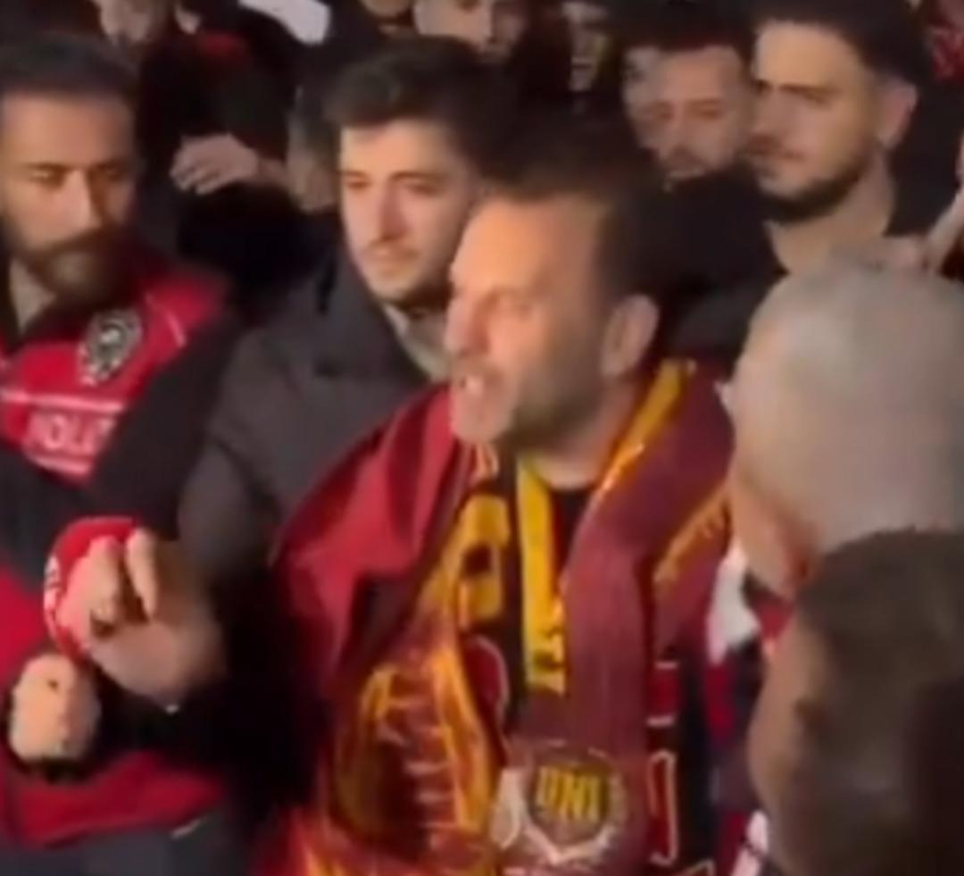 Okan Buruk tan Konyaspor mağlubiyeti sonrası gece 01.40 ta havalimanında açıklama! 2