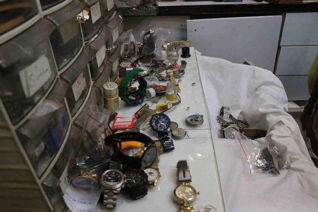 Saat sevdasından yurt dışı eğitimini bıraktı: Yıllardır zamana sevgiyle ayar veriyor 7