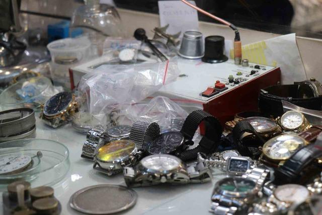 Saat sevdasından yurt dışı eğitimini bıraktı: Yıllardır zamana sevgiyle ayar veriyor 1