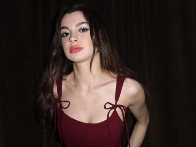 Son pozu g&uuml;ndemde! Sevgilisi merak edildi