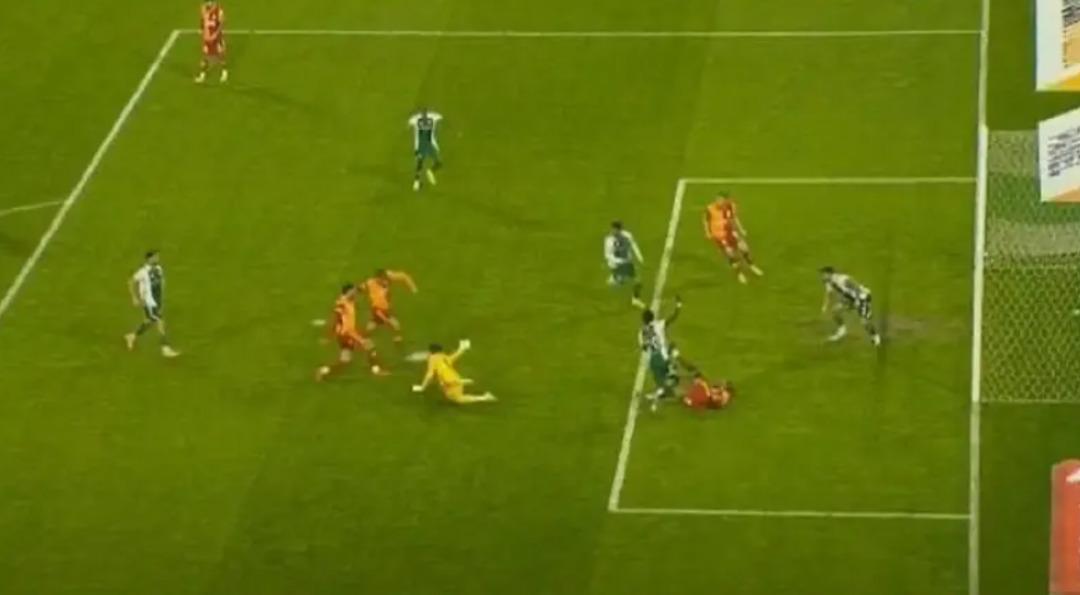 O karar ortalığı karıştırmıştı! Atilla Karaoğlan ı havalimanında yakaladılar: Gol&uuml; neden iptal ettiniz? 1