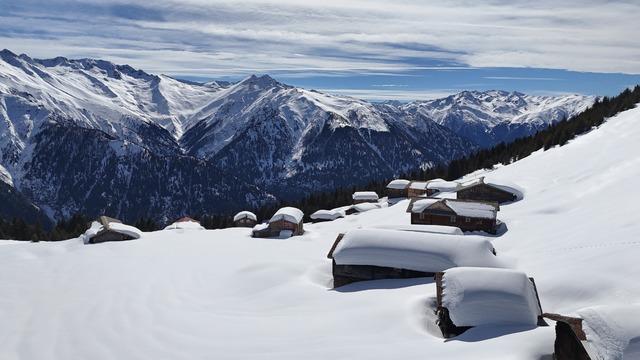 Rize'de Kaçkar Dağları ve yaylalardaki kar manzarası dronla görüntülendi
