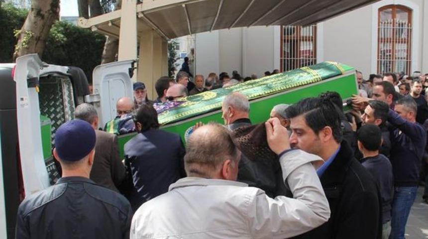 Cenazede 'yok artık' dedirten olay! Herkes şaşkına döndü