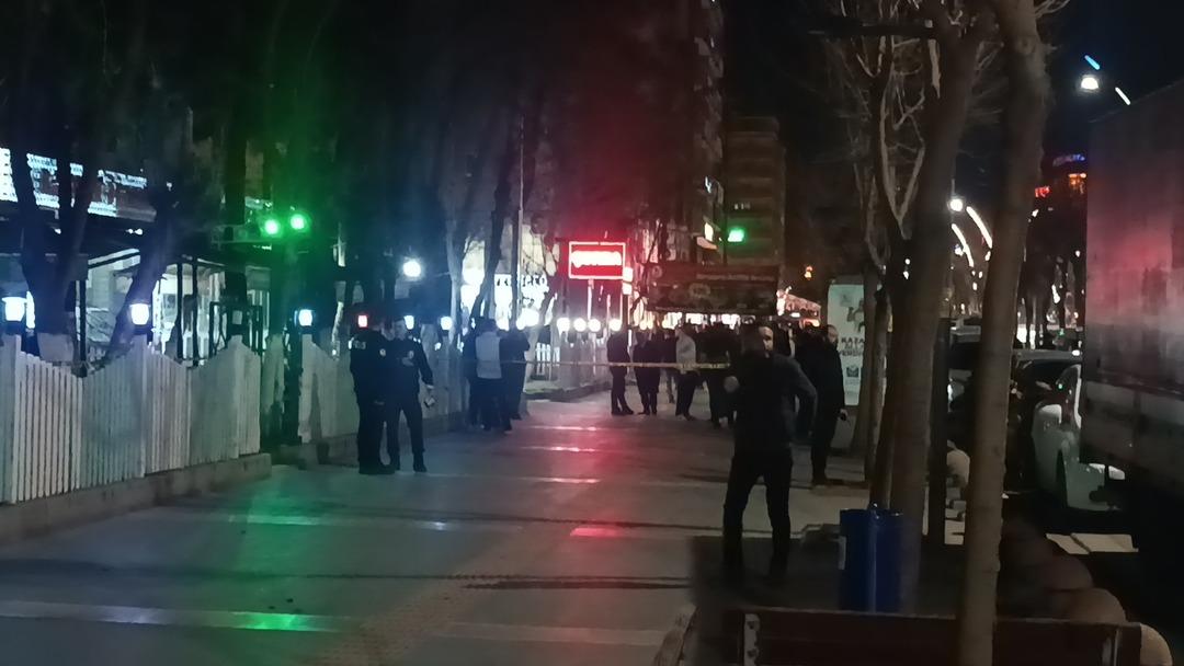 Yer: Batman! Uzun namlulu silahla &ccedil;evreye rastgele ateş a&ccedil;tı: Yaralılar var 1