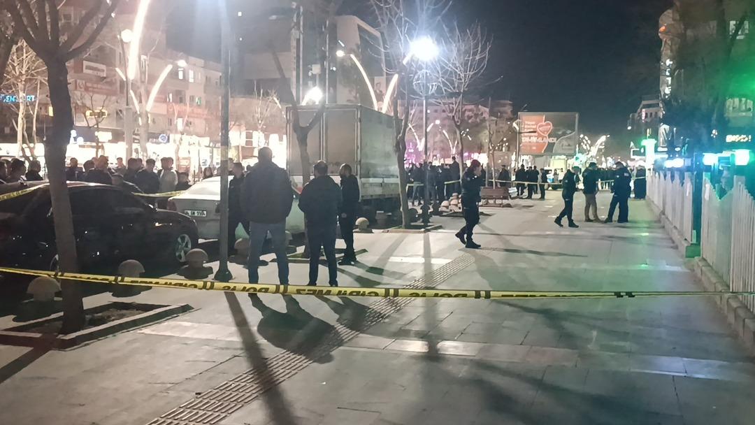 Yer: Batman! Uzun namlulu silahla &ccedil;evreye rastgele ateş a&ccedil;tı: Yaralılar var 2