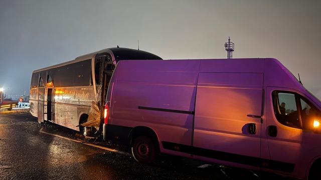 Anadolu Otoyolu'nda zincirleme trafik kazasında 6 kişi yaralandı