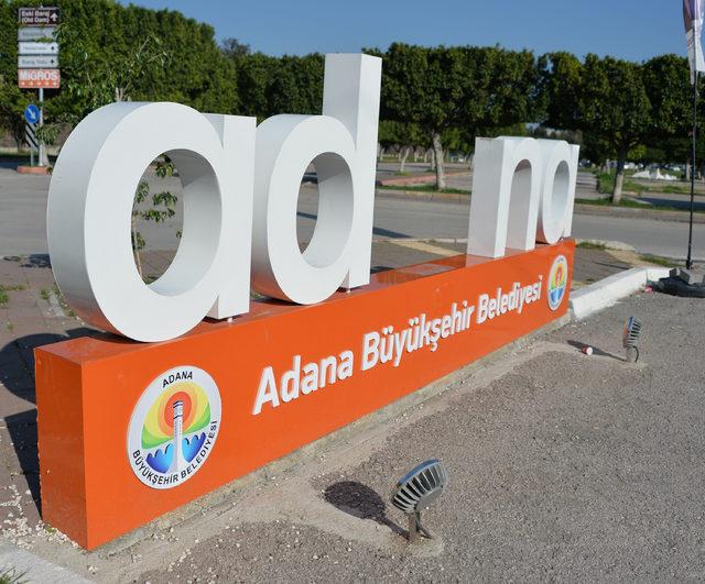 Adana, çalınan 'maket kalbi' arıyor