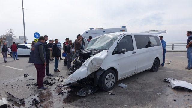 Çanakkale’de trafik kazası: 1 ölü, 4 yaralı