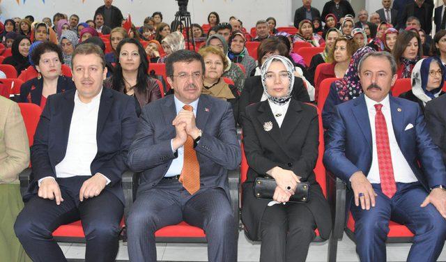 Bakan Zeybekci, Denizli'de kitap fuarı açılışına katıldı (2)