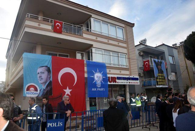 Başbakan Yıldırım 'Nefes Kredisi'nin ikincisini İzmir'de tanıttı (6)