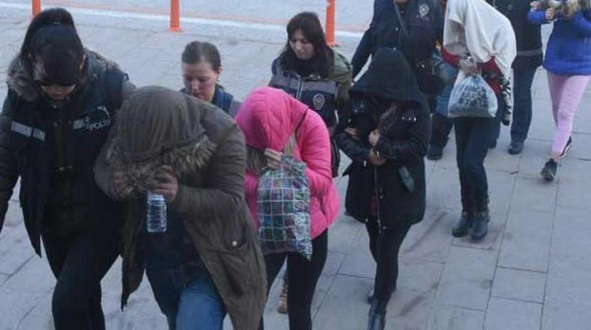 1 traktör odun karşılığı fuhuş pazarlığı