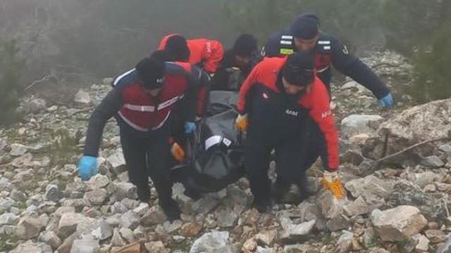 Dinamitle öldü, cesedi uçurumdan atıldı