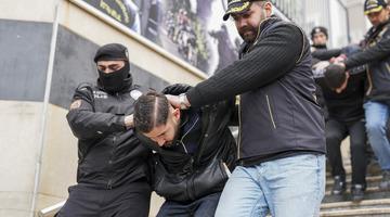 İstanbul merkezli su&ccedil; &ouml;rg&uuml;tlerine y&ouml;nelik operasyonda yakalanan 41 zanlı adliyede