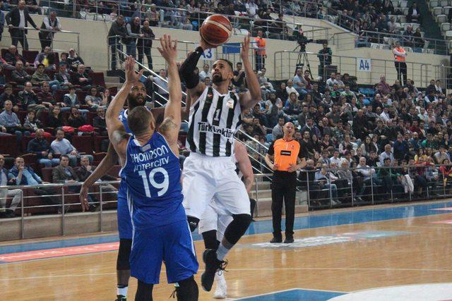 Sakarya Büyükşehir Basketbol - İstanbul Büyükşehir Belediyesi Spor Kulübü: 86-95