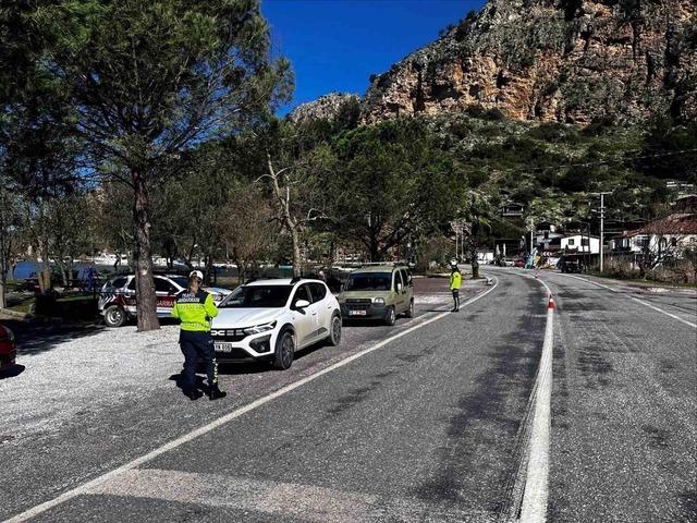 Muğla jandarması son bir haftada 22 olaya m&uuml;dahale eti 1