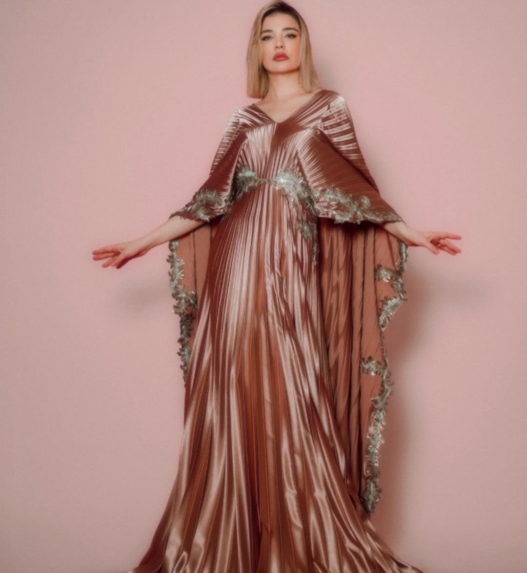 Gonca Vuslateri nin sarı sa&ccedil;ları sosyal medyayı ikiye b&ouml;ld&uuml;! Ceylan a benzetildi 1