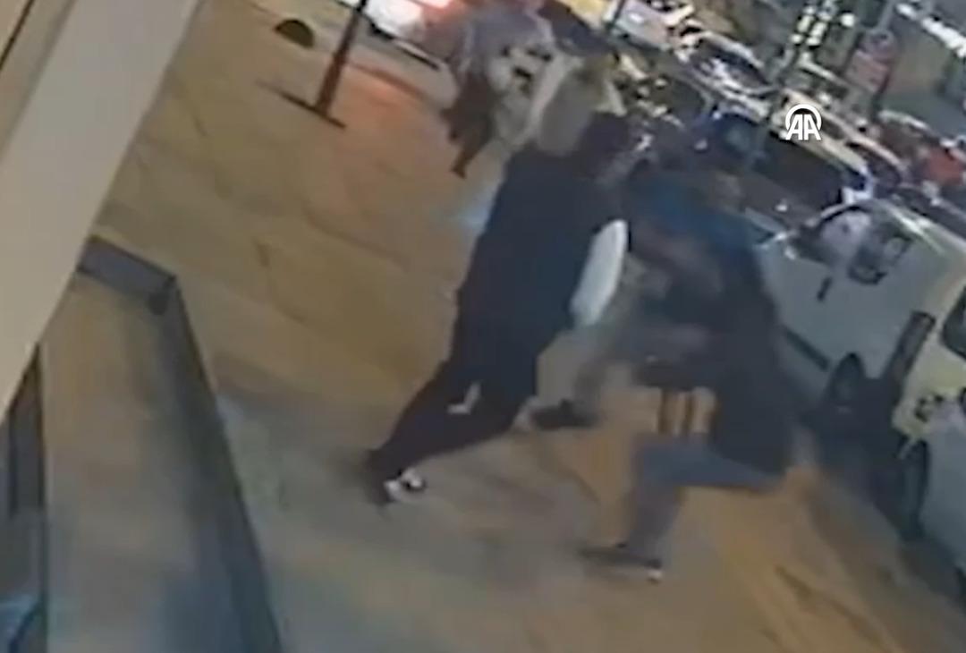 &Ccedil;ekirdek kavgasının sonu cinayet davası! Kalbinden bı&ccedil;akladı 1