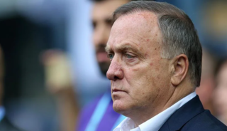 Hollandalı Dick Advocaat, Cura&ccedil;ao Milli Takımı Teknik Direkt&ouml;rl&uuml;ğ&uuml; g&ouml;revinden istifa etti.