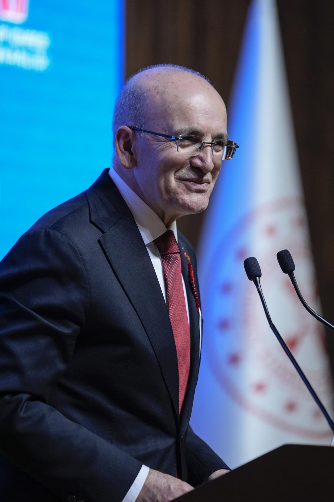 Bakan Şimşek  37. Vergi Haftası  etkinliğinde konuştu 3