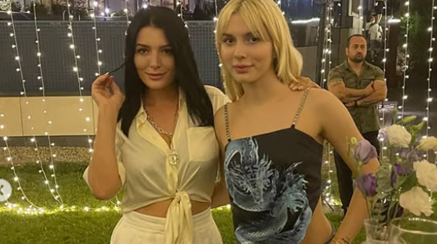 Aleyna Tilki'nin annesi Havva &Ouml;ztel'in dekoltesi g&uuml;ndemdeydi! İsyan etti