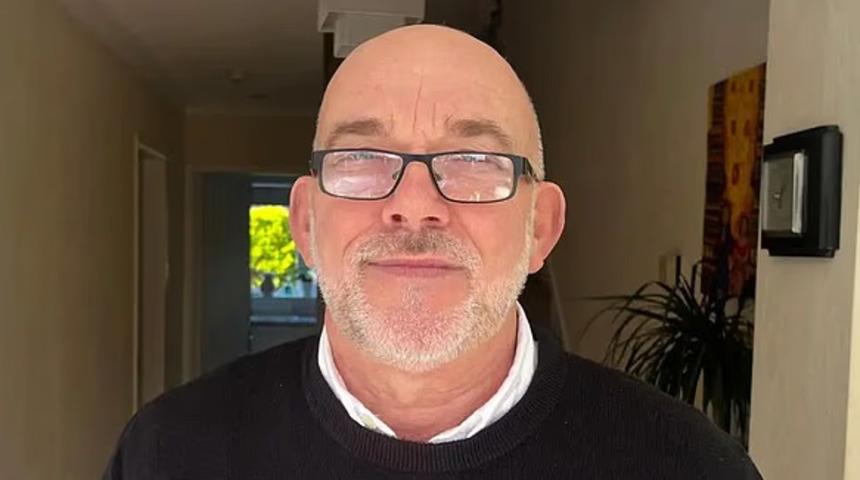 Yapay zeka tarafından 'hırsız' bellendi! Marketten yaka pa&ccedil;a kovuldu