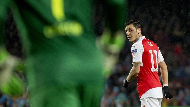 Mesut Özil’in adı kulübe verildi! Sosyal medyadan paylaştı G2