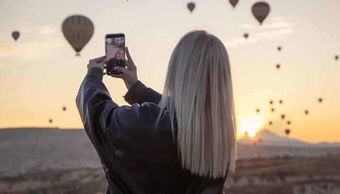 iPhone 18 Pro'da &ouml;n kamera &ouml;yle bir değişiyor ki...