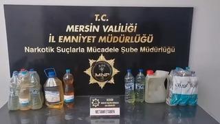 Mersin'de takibe alınan cipte 27 litre sentetik uyuşturucu ele geçirildi