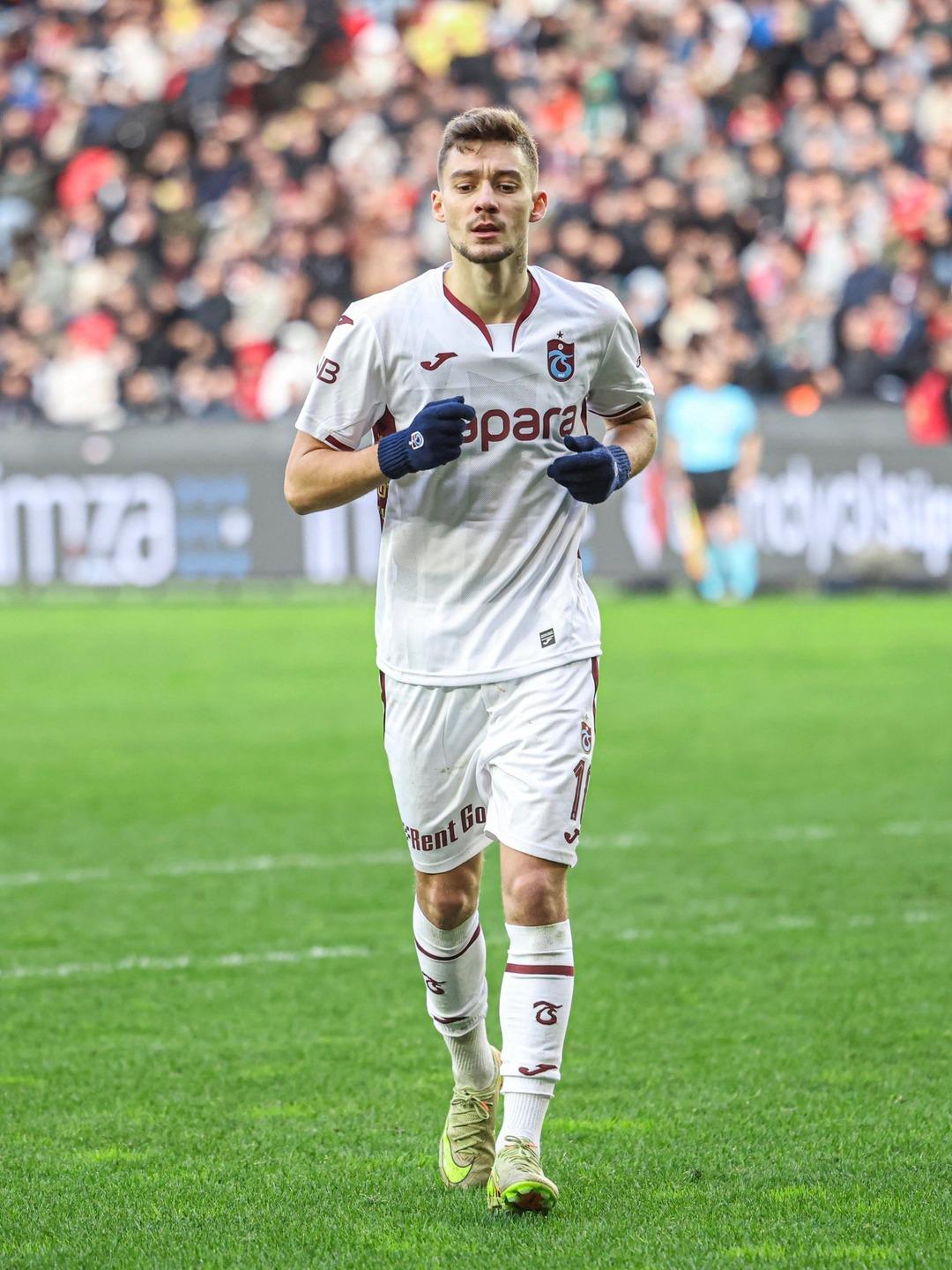 Trabzonspor&rsquo;dan 15 puanlık geri d&ouml;n&uuml;ş 3