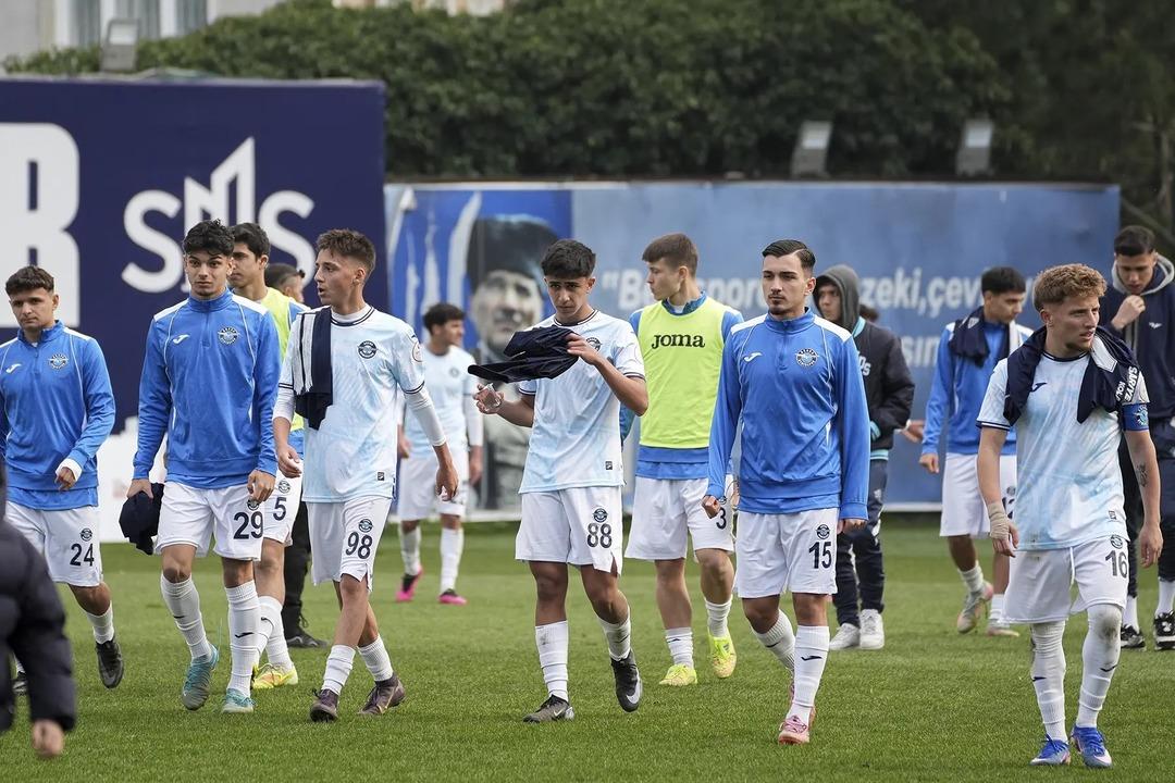 Adana Demirspor da sarsıntı düşüş! Puan silme cezalarıyla eksi 57 e geriledi! 1