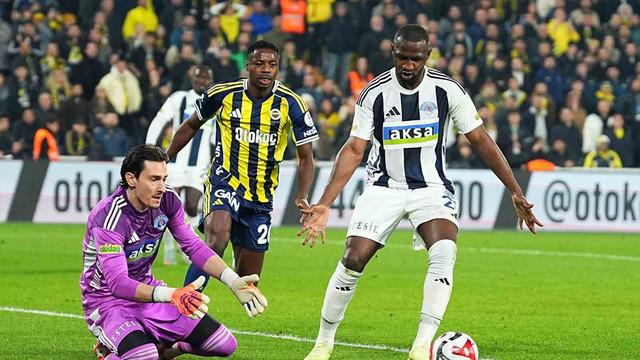 Fenerbahçe Kadıköy'de son dakikada yıkıldı! Kasımpaşa'yı geçemedi