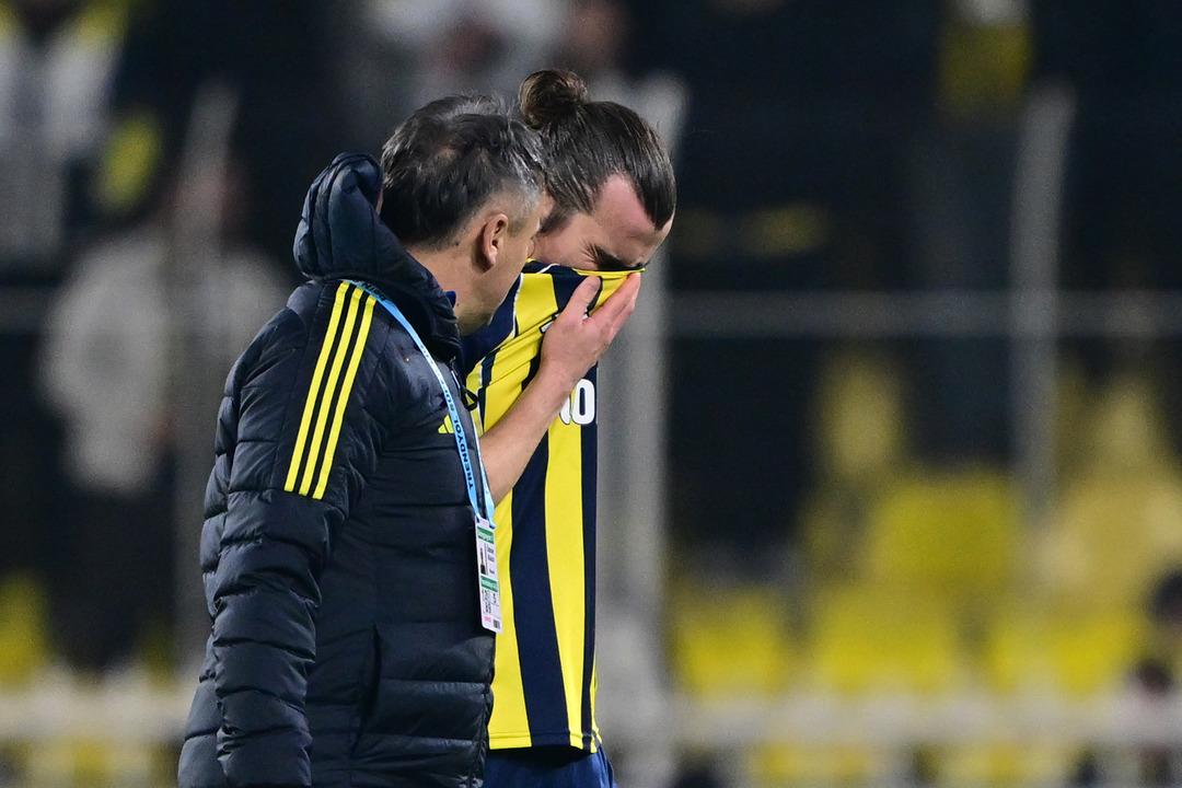 Tedesco kahreden haberi verdi! Fenerbahçe ye Ederson dan kötü haber! 4