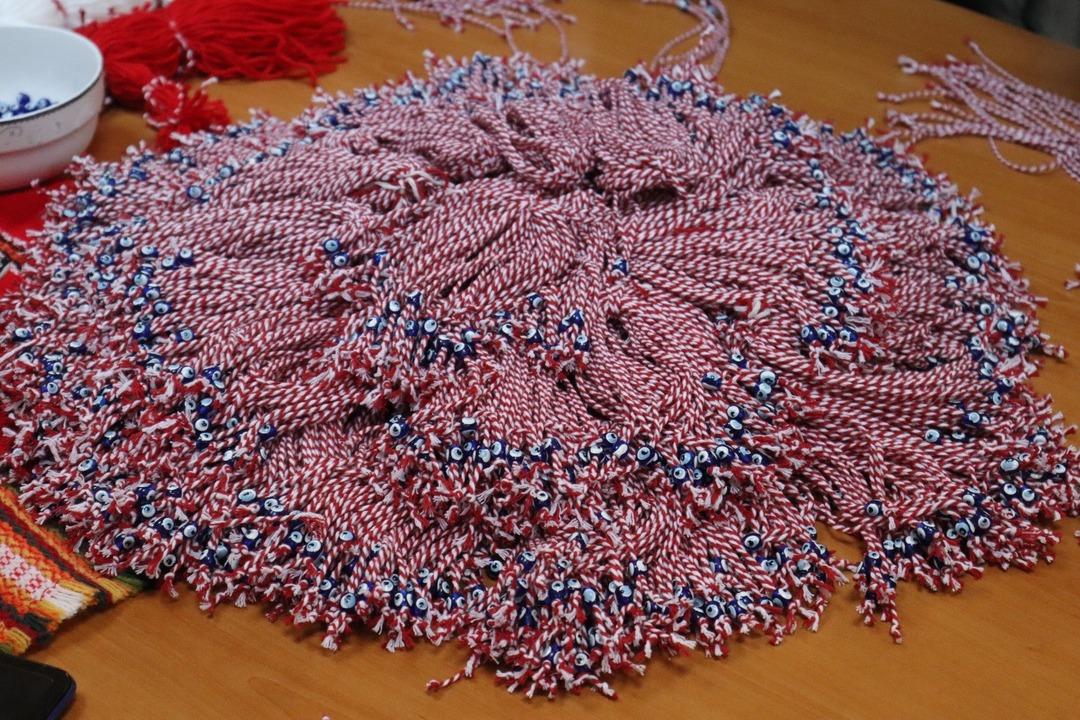 Her yıl binlerce insan bekliyor: Y&uuml;zyıllık Balkan geleneği  marteni&ccedil;ka   5